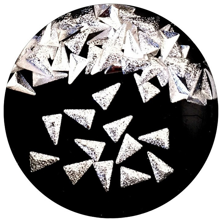 Textured Triangle Studs (Silver)
